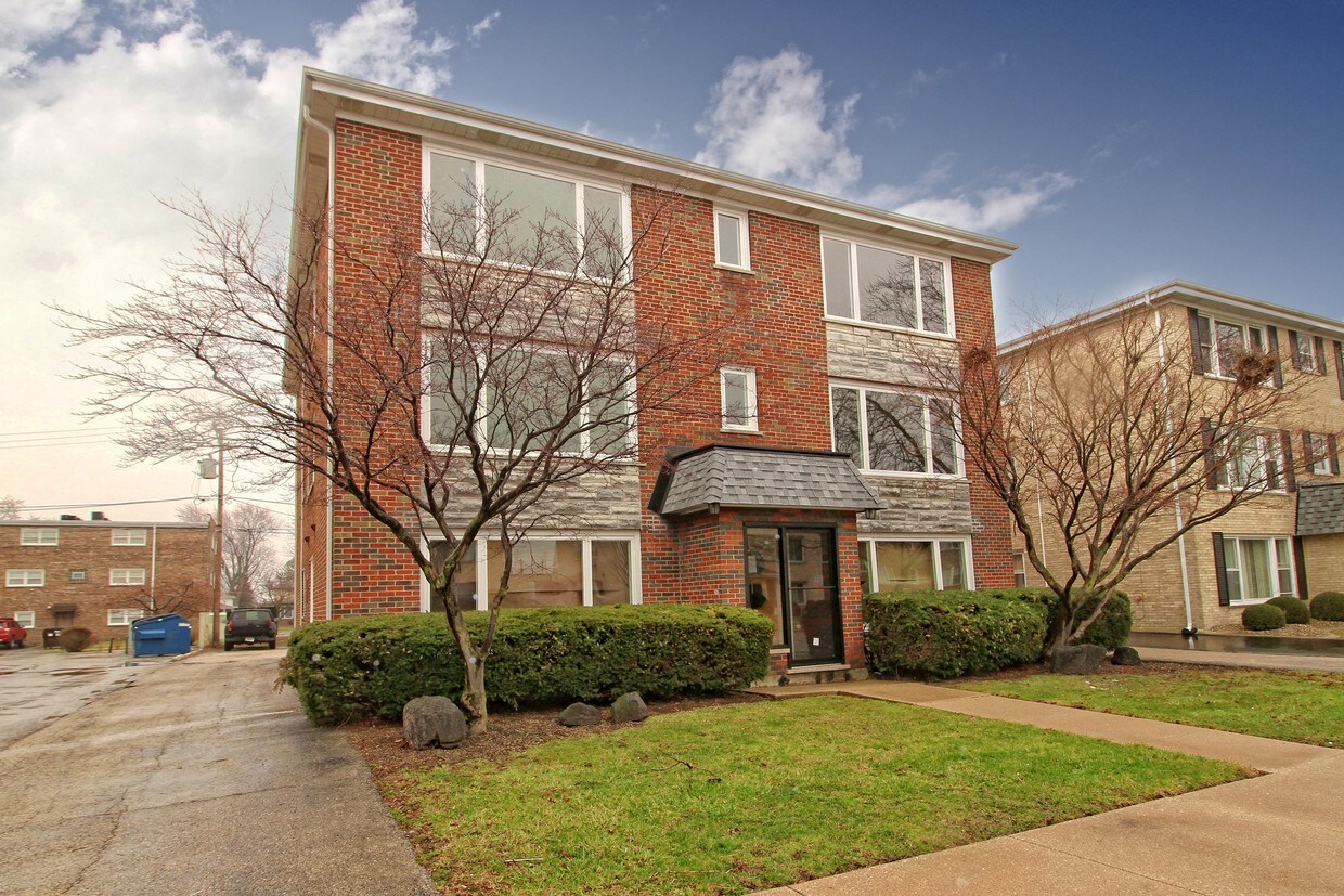 Foto principal - 10909 Keating Ave