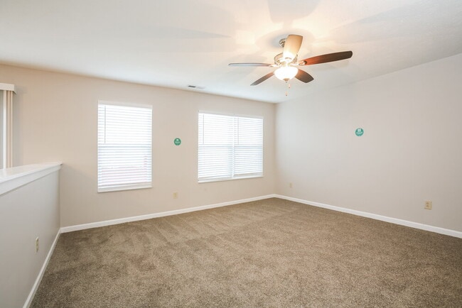 Building Photo - 2208 Rossington Ln