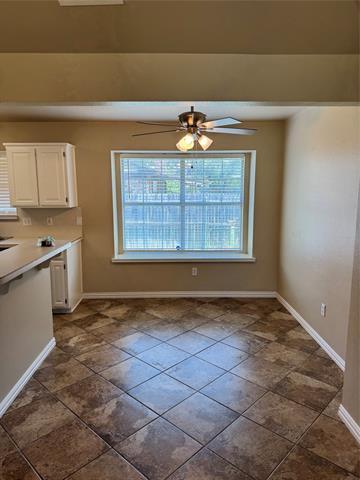 Foto del edificio - 112 Meadow Ln