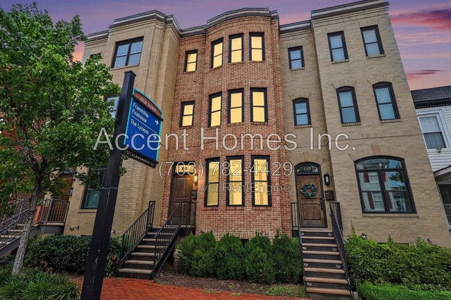 Photo - 210 South Patrick Street Townhome