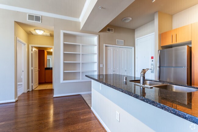 Foto del edificio - Apartment for Rent