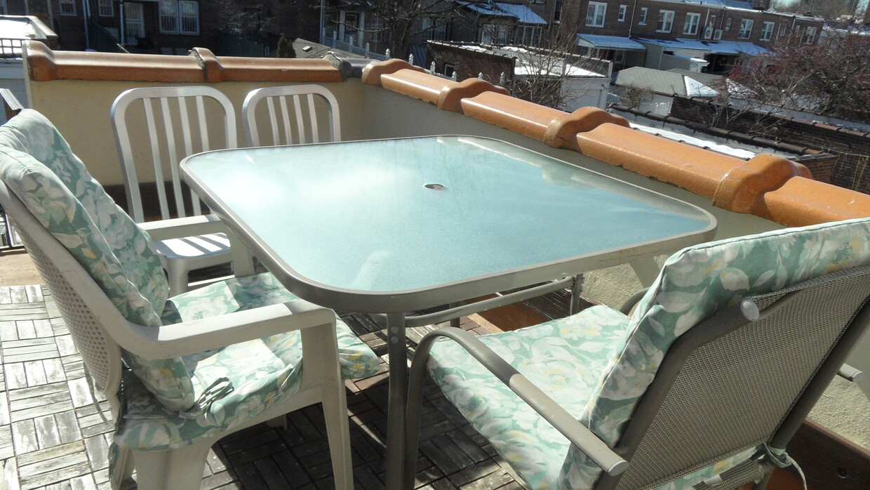 Terrace - 67110 Clyde St