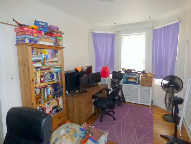 Foto del edificio - 2531 N Tripp Ave