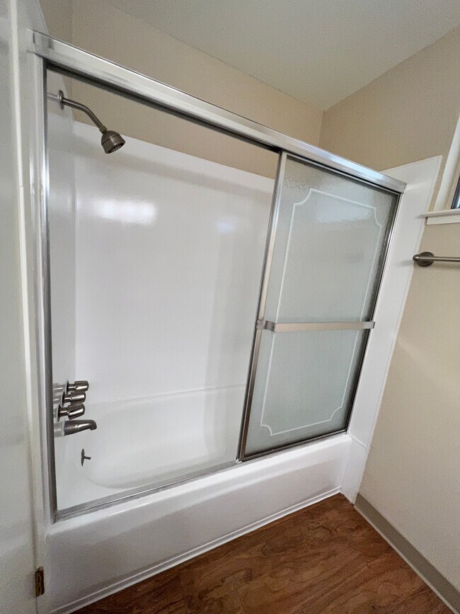 Foto del edificio - Garden West One Apartments