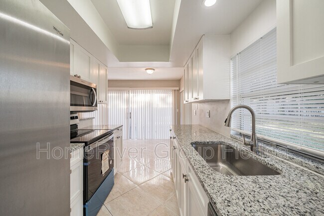 Foto del edificio - 417 NE Cornwall Ave