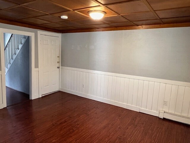 Building Photo - 28-30-30 Alpine Pl