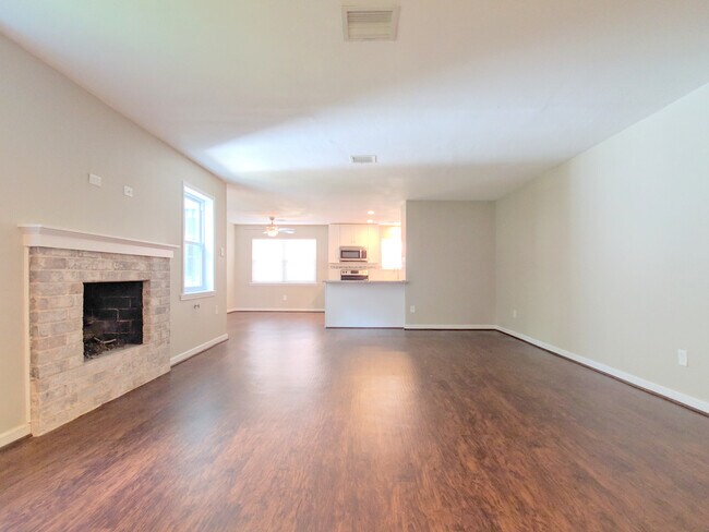Foto del edificio - 10603 Brentway Dr