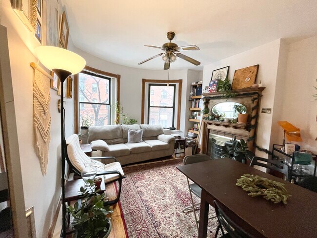 Foto del edificio - 616 Columbus Ave
