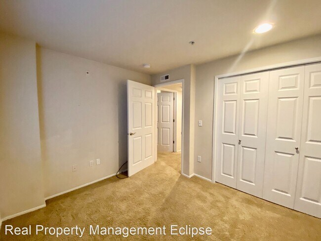 Building Photo - 8808 Redmond-Woodinville Rd NE