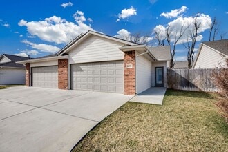 Building Photo - 4521 N Froli St