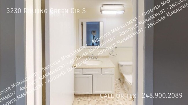 Building Photo - Rochester Hills House