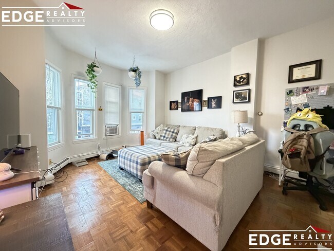 Foto del edificio - 1102 Cambridge St