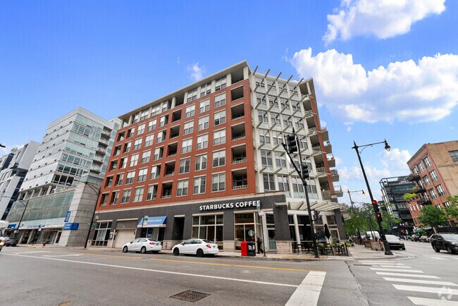 Building Photo - 1001 W Madison St