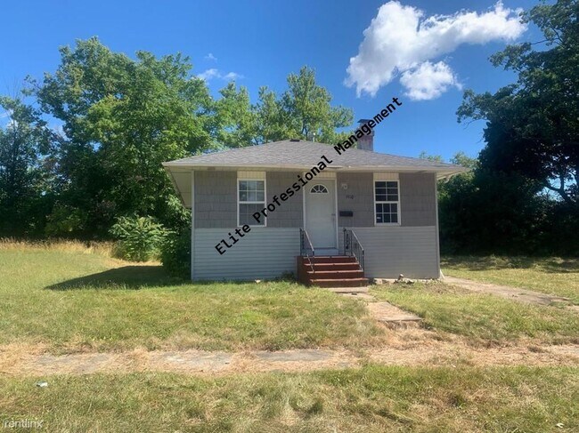 Building Photo - 3 br, 1 bath House - 1910 Berkley St
