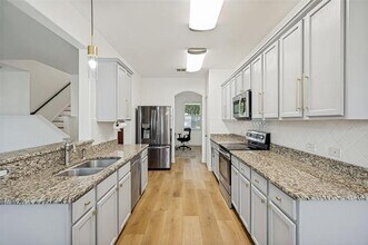 Building Photo - 1006 Partridge Dr