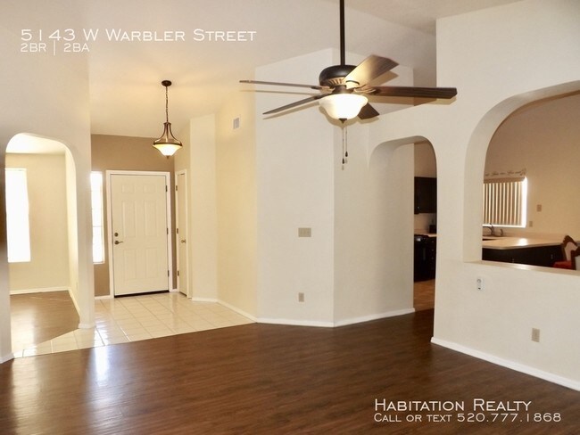 Building Photo - Countryside Vista 2BD/2BA with Office/Den