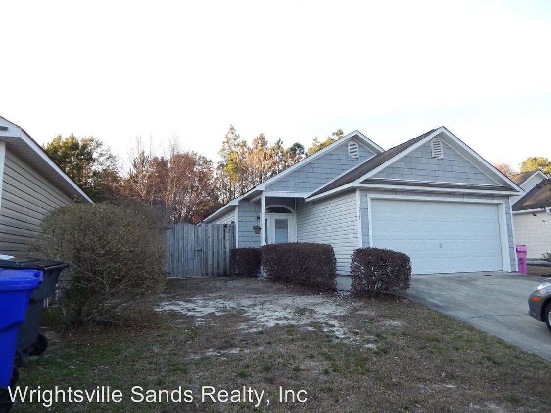 Foto principal - 3 br, 2 bath House - 1107 Loman Lane