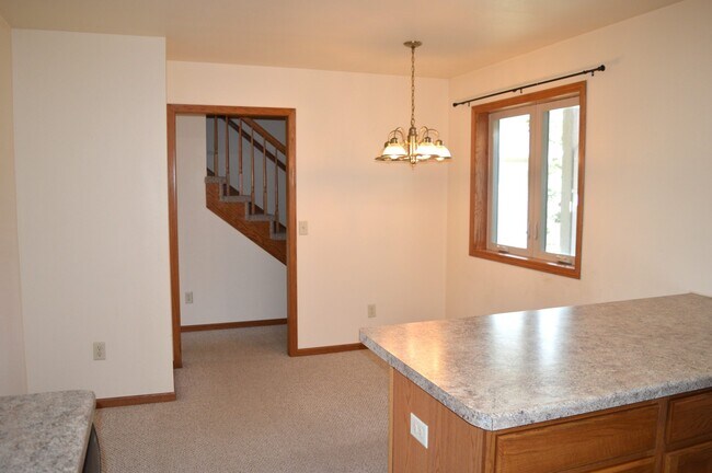 Foto del edificio - 1121 Union Rd