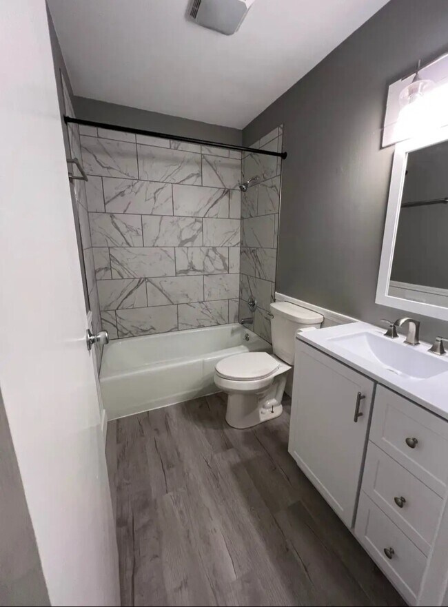 Photo - 5410 Dunmore Dr Townhome