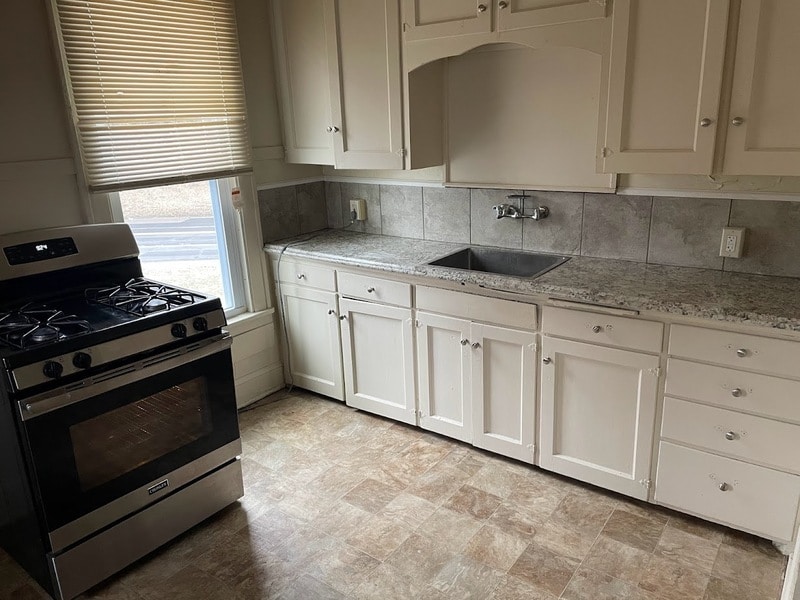 Building Photo - 701 S Bluff Blvd