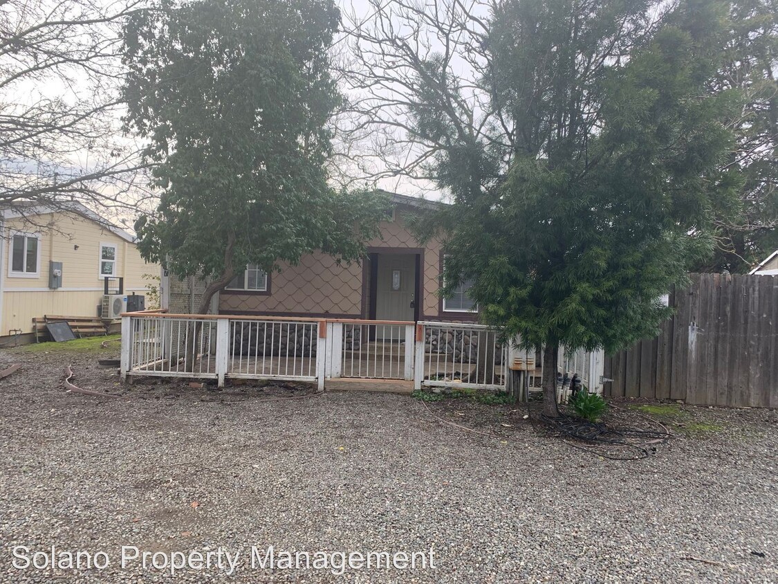 Foto principal - 7035-7035 Lewis Rd