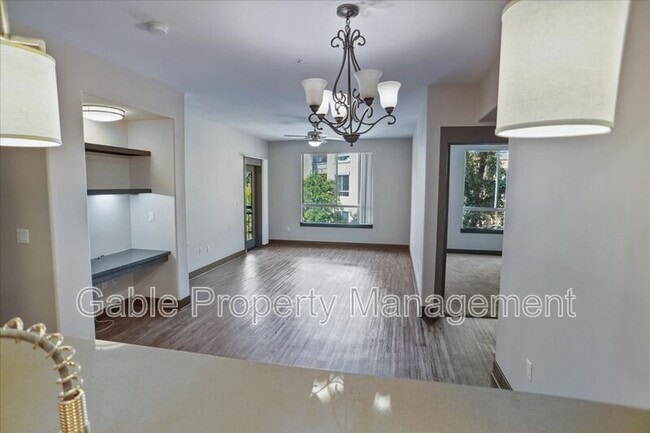 Building Photo - 24595 Town Center Dr