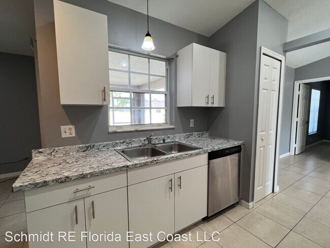 Building Photo - 3 br, 2 bath House - 1841 SW Angelico Lane