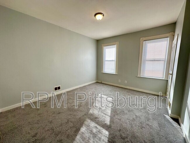 Foto del edificio - 826 Walbridge St