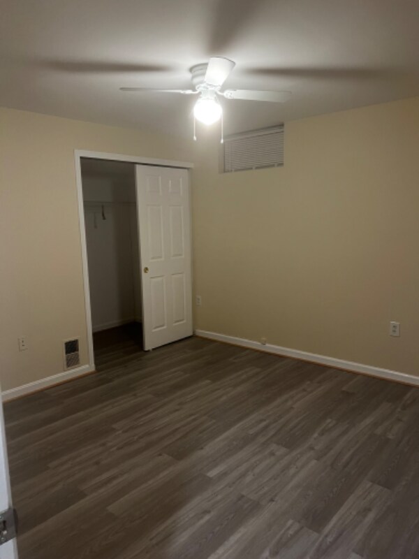 Primary Photo - 9310 Camphor Ct