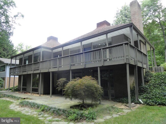 Building Photo - 4220 Elizabeth Ln