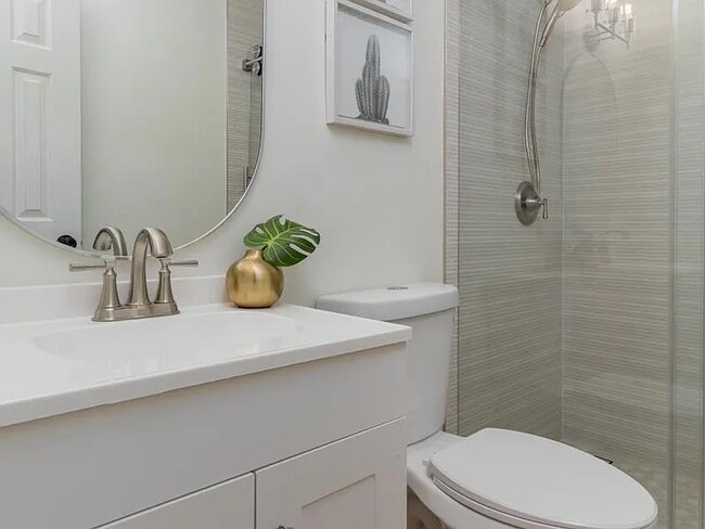 Foto del edificio - 1151 Beltline Blvd