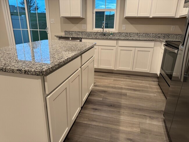 Foto del edificio - 1100 Aubrey Mdws Pl