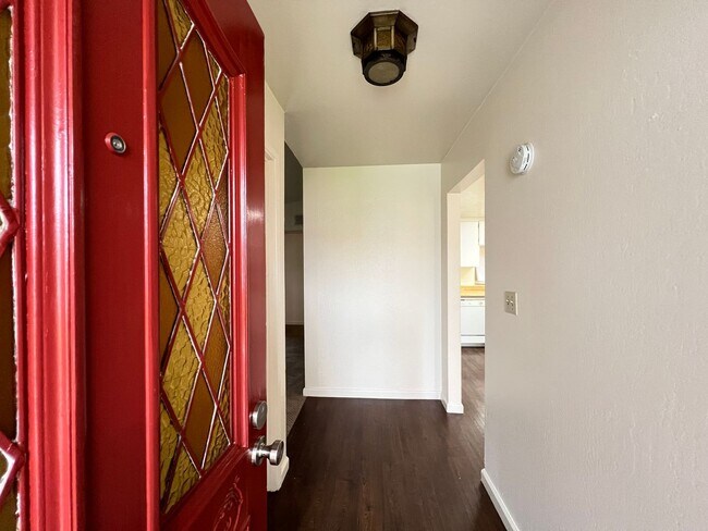 Foto del edificio - 3 BEDROOM HOME IN PLEASANTON, CA!!!