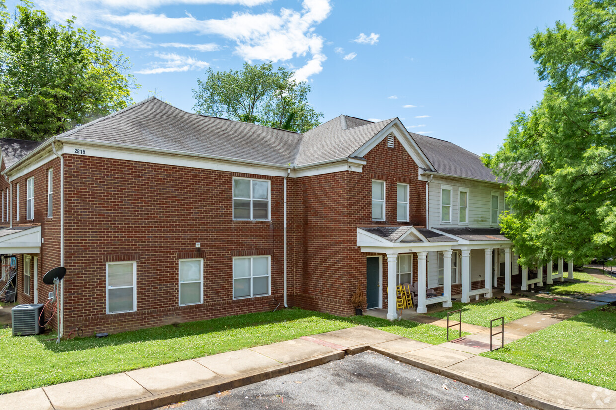 Primary Photo - Commons of Brentwood