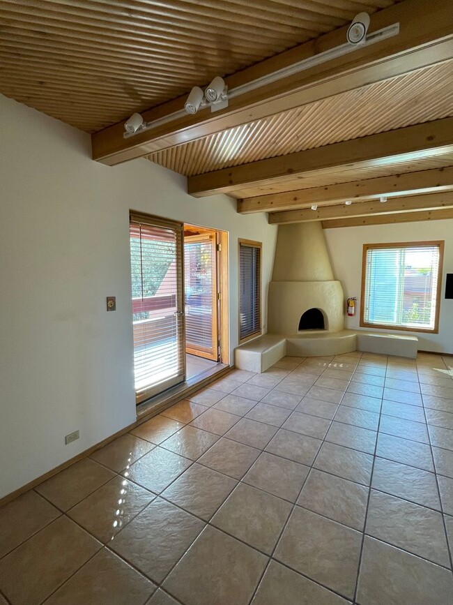 Building Photo - 442 Greg Avenue Unit B-302  *LEASE PENDING*