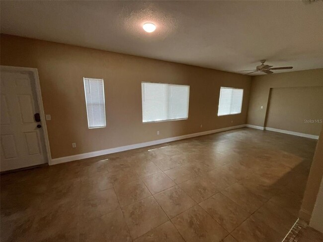Foto del edificio - 671 Spring Lake Blvd NW