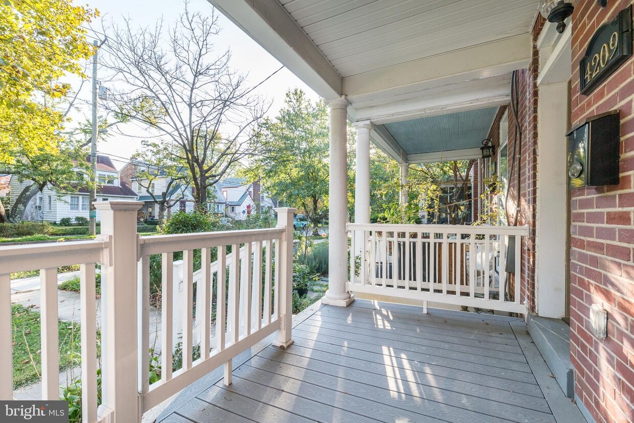 Primary Photo - 4209 JENIFER St NW