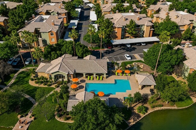 Building Photo - Serena Shores Apartments