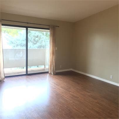 Foto del edificio - 953 Springcrest Ct