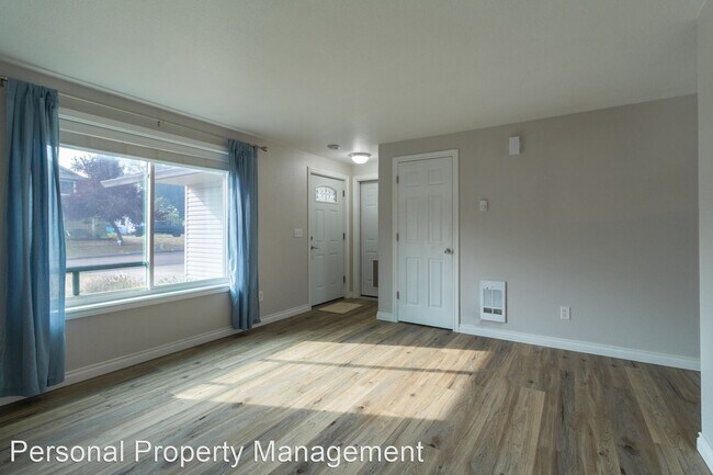 Building Photo - 3 br, 2 bath House - 13906 NE 52nd Street