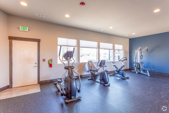 Fitness Center - Crown Pointe Apartments