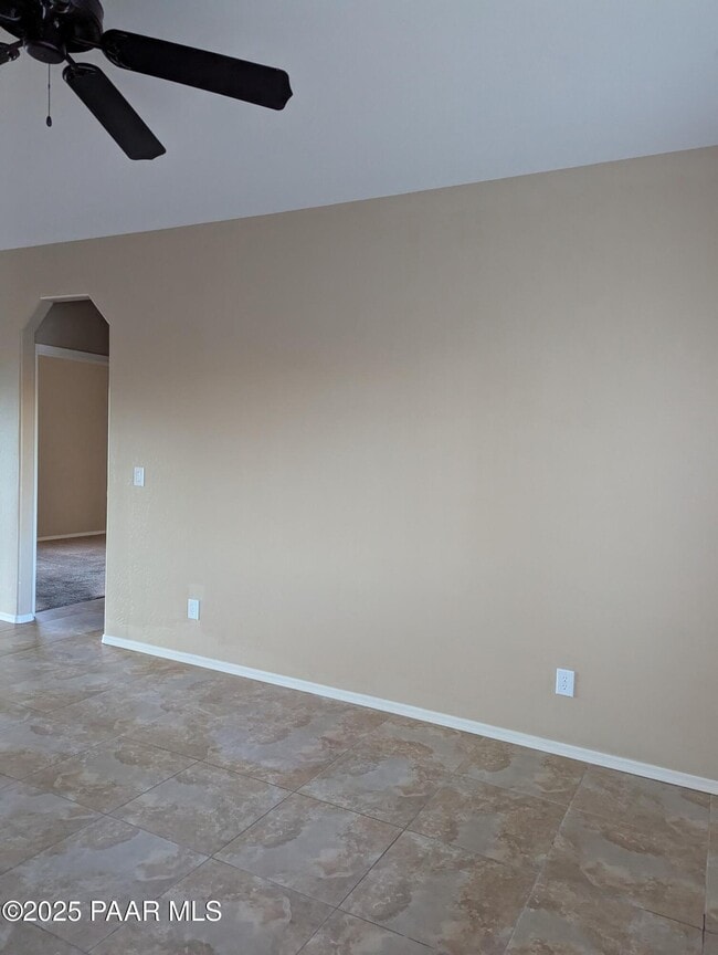 Building Photo - 4580 N Calle Santa Cruz