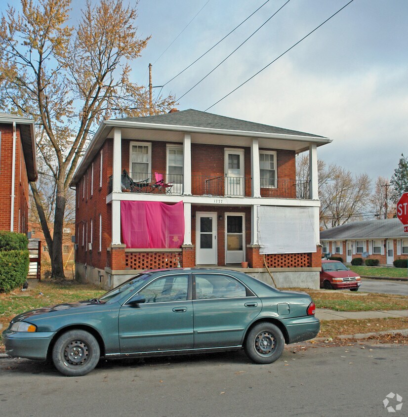Foto del edificio - 1777 Huffman Ave