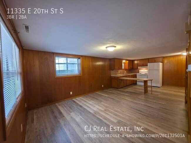 Building Photo - 11335 East 20th St S