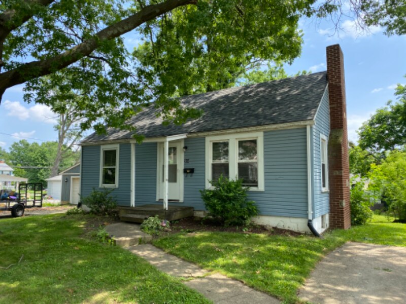304 Kolpwood Ave NW, Massillon, OH 44646 House Rental in Massillon