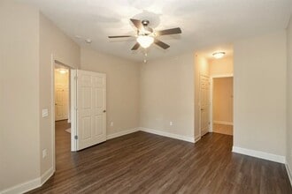 Building Photo - 600 Grandview Ct