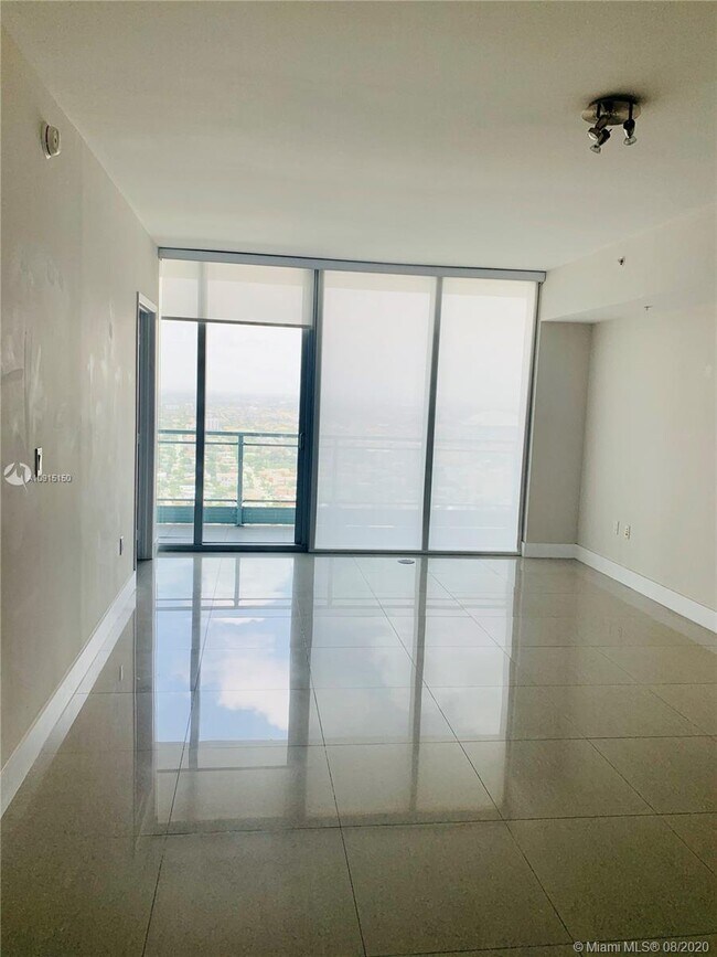 Foto del edificio - 92 SW 3rd St