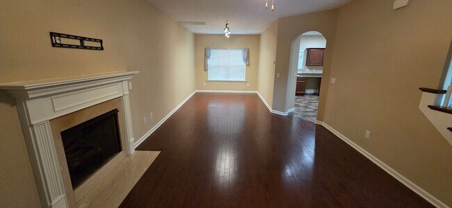 Building Photo - 7417 Golden Apple Dr