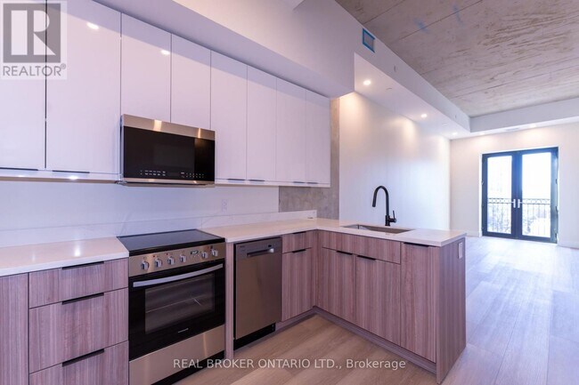 Photo du bâtiment - 169-169 James St S