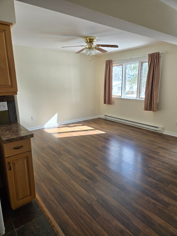 Foto del edificio - 2087 Eagle Cliff Rd